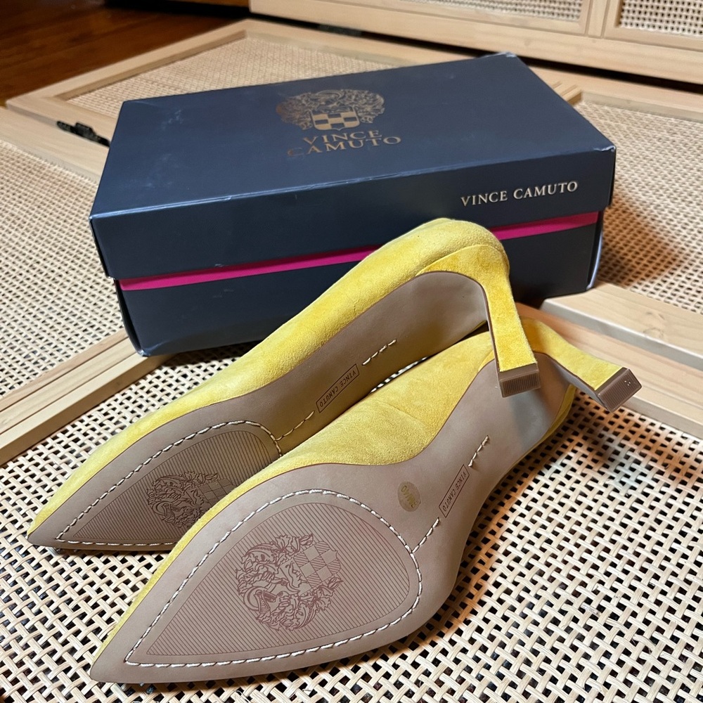 Vince Camuto Women’s 9M Yellow Heels - Picture 6 of 7